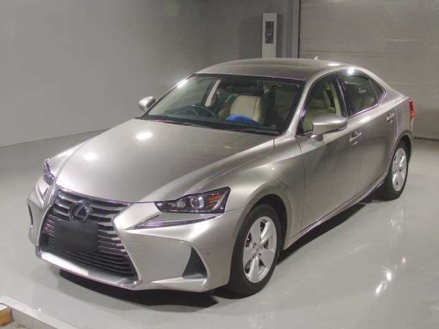 2017 Lexus IS IS300h Sedan for sale, Japanese used car export | GULJI TRADERS