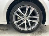2018 Lexus IS IS300h Sedan for sale, Japanese used car export - photo 39 of 44 | GULJI TRADERS
