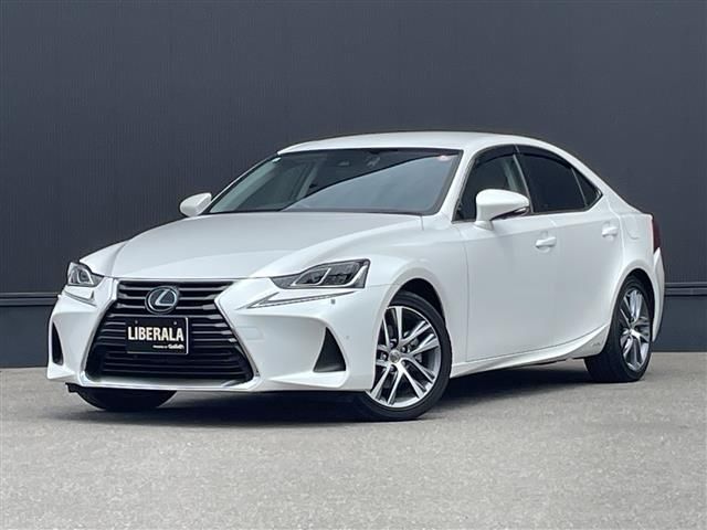 2019 Lexus IS 300h 4WD Sedan for sale, Japanese used car export | GULJI TRADERS
