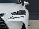 2019 Lexus IS 300h 4WD Sedan for sale, Japanese used car export - photo 8 of 24 | GULJI TRADERS