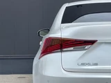 2019 Lexus IS 300h 4WD Sedan for sale, Japanese used car export - photo 11 of 24 | GULJI TRADERS