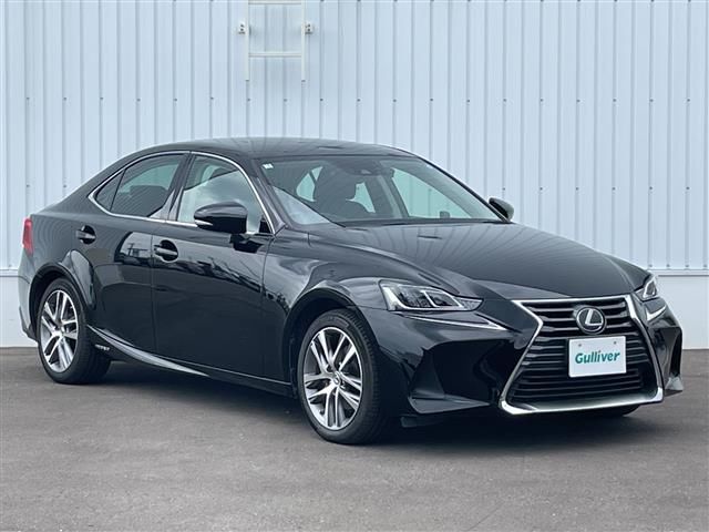 2019 Lexus IS 300h 4WD Sedan for sale, Japanese used car export | GULJI TRADERS