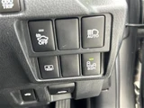 2019 Lexus IS 300h Sedan for sale, Japanese used car export - photo 18 of 24 | GULJI TRADERS