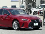 2020 Lexus IS 300h Sedan for sale, Japanese used car export - photo 17 of 54 | GULJI TRADERS