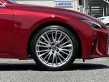 2020 Lexus IS 300h Sedan for sale, Japanese used car export - photo 20 of 54 | GULJI TRADERS