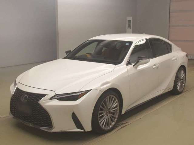 2021 Lexus IS IS300h - photo 1 2021 Lexus IS IS300h Sedan for sale, Japanese used car export - photo 1 of 13 | GULJI TRADERS