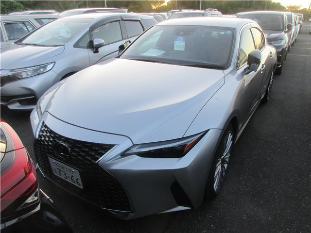 2022 Lexus IS Sedan for sale, Japanese used car export | GULJI TRADERS