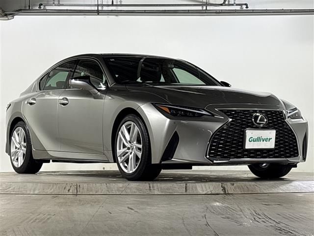 2022 Lexus IS 300h Sedan for sale, Japanese used car export | GULJI TRADERS