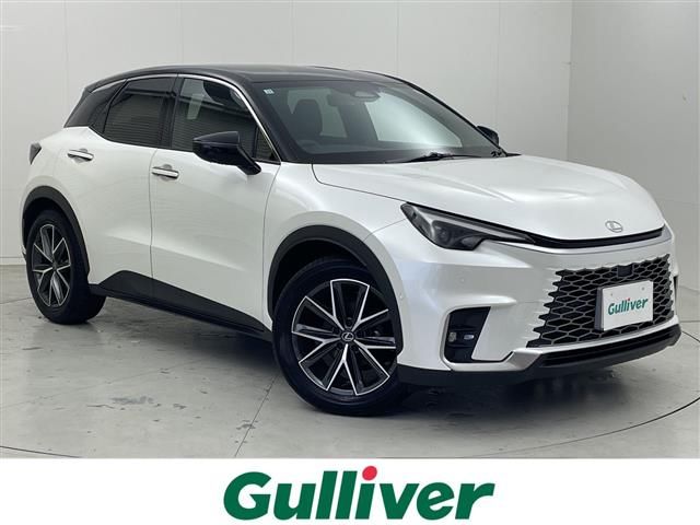 2025 Lexus LBX - photo 1 2025 Lexus LBX Sedan for sale, Japanese used car export - photo 1 of 24 | GULJI TRADERS