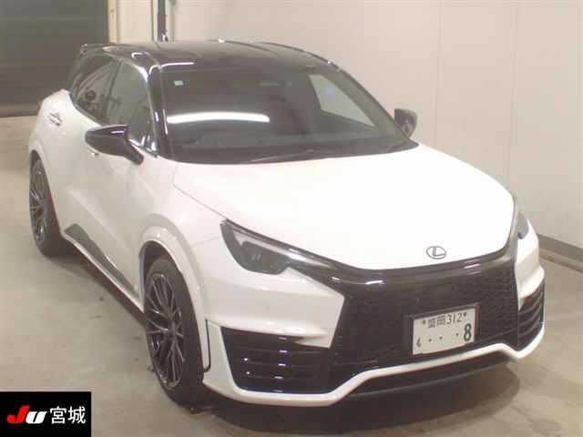 2025 Lexus LBX 4WD Sedan for sale, Japanese used car export | GULJI TRADERS