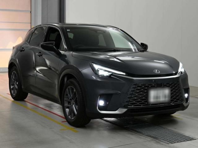 2025 Lexus LBX - photo 1 2025 Lexus LBX Sedan for sale, Japanese used car export - photo 1 of 9 | GULJI TRADERS