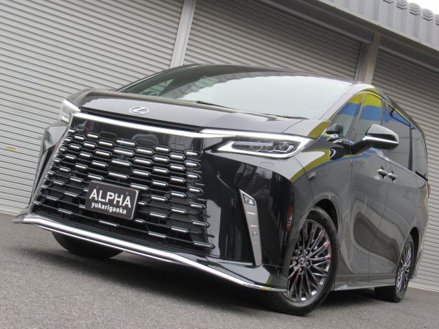 2024 Lexus LM LM500h Sedan for sale, Japanese used car export | GULJI TRADERS