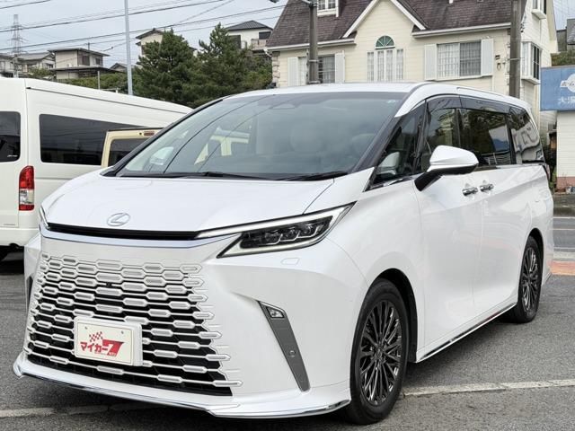 2024 Lexus LM 500h 4WD Sedan for sale, Japanese used car export | GULJI TRADERS