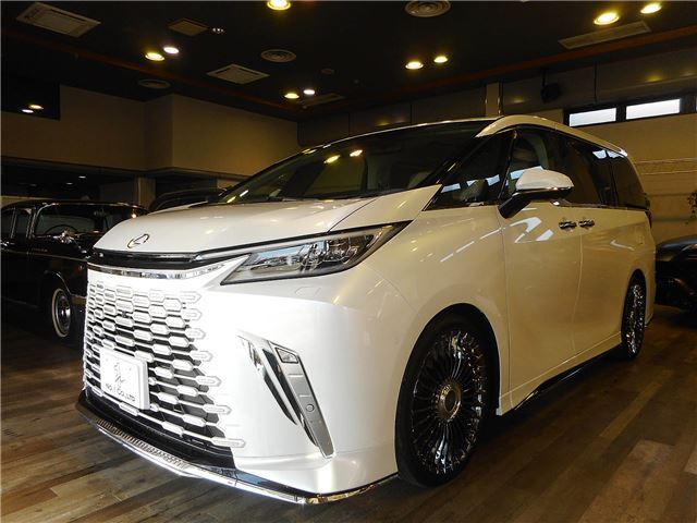 2025 Lexus LM LM500h WALD22inAW Sedan for sale, Japanese used car export | GULJI TRADERS