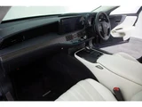 2022 Lexus LS 500h 4WD Sedan for sale, Japanese used car export - photo 48 of 74 | GULJI TRADERS