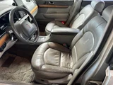 1998 Lincoln Continental Dealer car Silver Sedan for sale, Japanese used car export - photo 6 of 9 | GULJI TRADERS