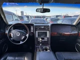 2005 Lincoln Navigator 4WD SUV for sale, Japanese used car export - photo 3 of 5 | GULJI TRADERS