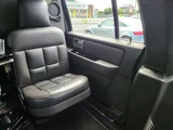 2009 Lincoln Navigator SUV for sale, Japanese used car export - photo 33 of 70 | GULJI TRADERS