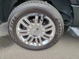 2009 Lincoln Navigator SUV for sale, Japanese used car export - photo 44 of 70 | GULJI TRADERS