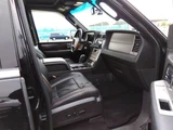 2009 Lincoln Navigator 4WD SUV for sale, Japanese used car export - photo 4 of 6 | GULJI TRADERS