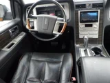 2009 Lincoln Navigator 4WD SUV for sale, Japanese used car export - photo 3 of 3 | GULJI TRADERS