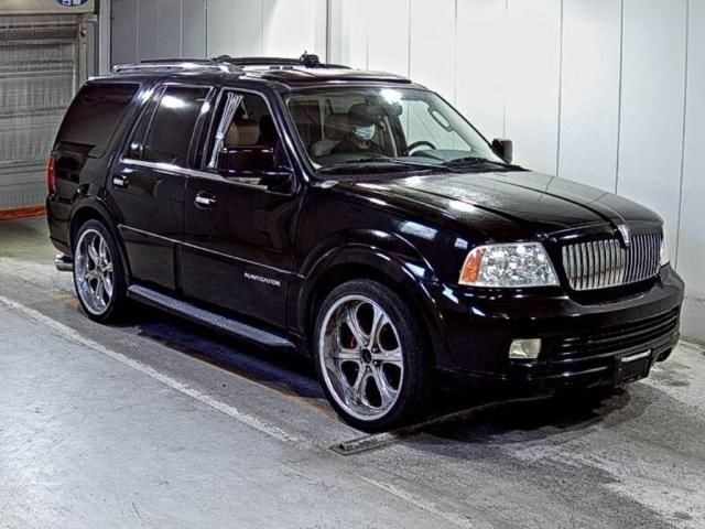 2009 Lincoln Navigator 4WD - photo 1 2009 Lincoln Navigator 4WD SUV for sale, Japanese used car export - photo 1 of 3 | GULJI TRADERS