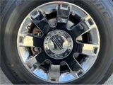 2010 Lincoln Navigator SUV for sale, Japanese used car export - photo 9 of 22 | GULJI TRADERS