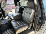 2010 Lincoln Navigator SUV for sale, Japanese used car export - photo 13 of 22 | GULJI TRADERS