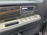 2013 Lincoln Navigator SUV for sale, Japanese used car export - photo 35 of 80 | GULJI TRADERS