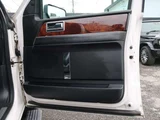 2015 Lincoln Navigator 3.5 4WD SUV for sale, Japanese used car export - photo 38 of 40 | GULJI TRADERS
