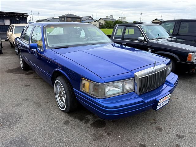 1992 Lincoln Towncar Sedan for sale, Japanese used car export | GULJI TRADERS