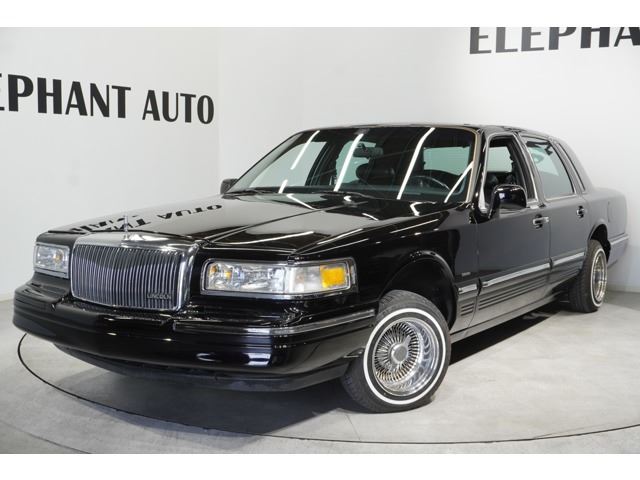 1997 Lincoln Towncar Sedan for sale, Japanese used car export | GULJI TRADERS