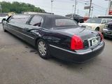 2009 Lincoln Towncar Sedan for sale, Japanese used car export - photo 10 of 24 | GULJI TRADERS