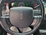 2009 Lincoln Towncar Sedan for sale, Japanese used car export - photo 15 of 24 | GULJI TRADERS
