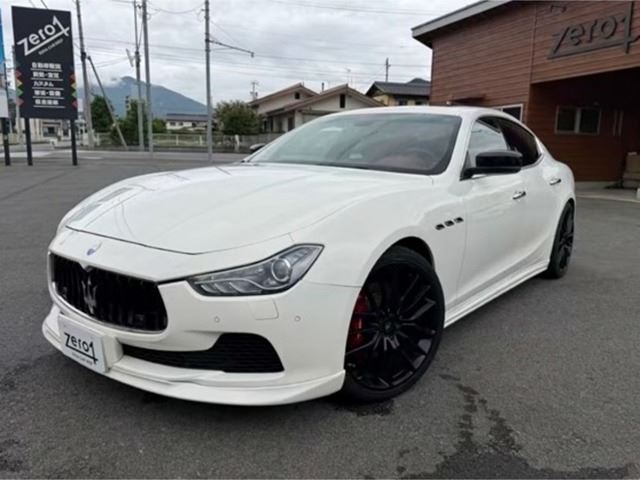 2014 Maserati Ghibli S Q4 4WD Sedan for sale, Japanese used car export - photo 1 of 25 | GULJI TRADERS