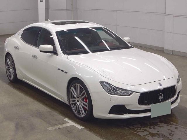 2014 Maserati Ghibli S Q4 - photo 1 2014 Maserati Ghibli S Q4 Sedan for sale, Japanese used car export - photo 1 of 6 | GULJI TRADERS