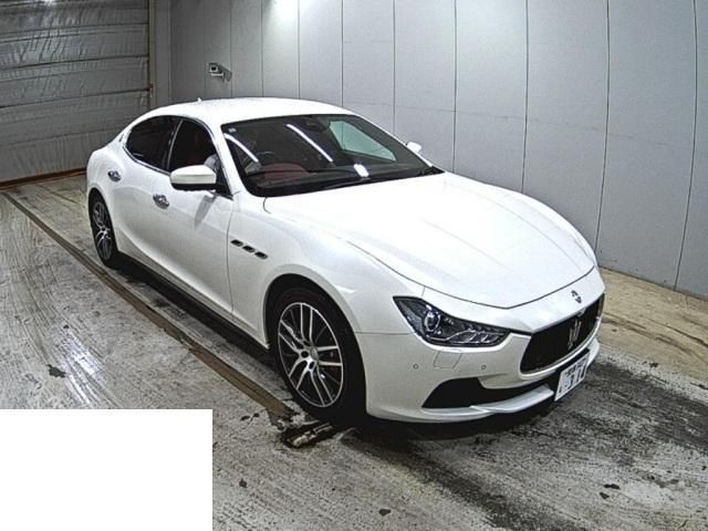 2017 Maserati Ghibli Pearl Sedan for sale, Japanese used car export - photo 1 of 5 | GULJI TRADERS