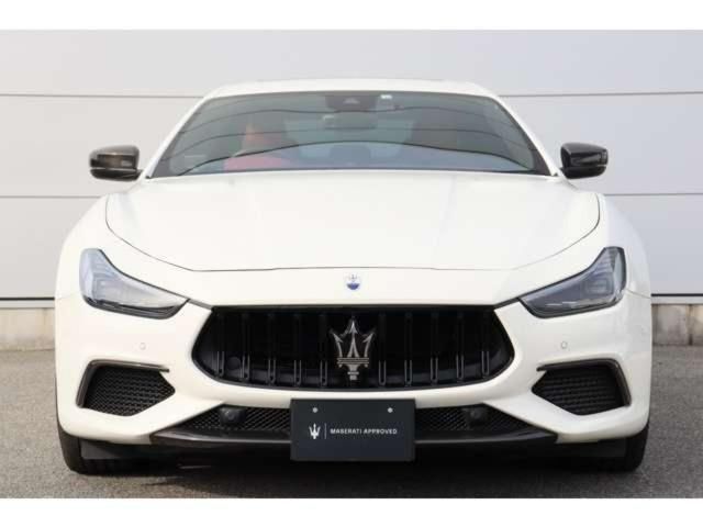 2022 Maserati Ghibli Trofeo White Sedan for sale, Japanese used car export | GULJI TRADERS