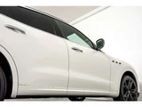 2017 Maserati Levante Diesel 4WD SUV for sale, Japanese used car export - photo 27 of 80 | GULJI TRADERS