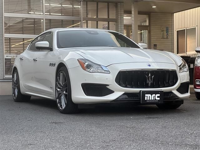 2017 Maserati Quattroporte GT Sport - photo 1 2017 Maserati Quattroporte GT Sport Coupe for sale, Japanese used car export - photo 1 of 24 | GULJI TRADERS