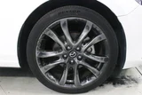 2015 Mazda Atenza Sedan 25S L Package Pearl Sedan for sale, Japanese used car export - photo 23 of 30 | GULJI TRADERS