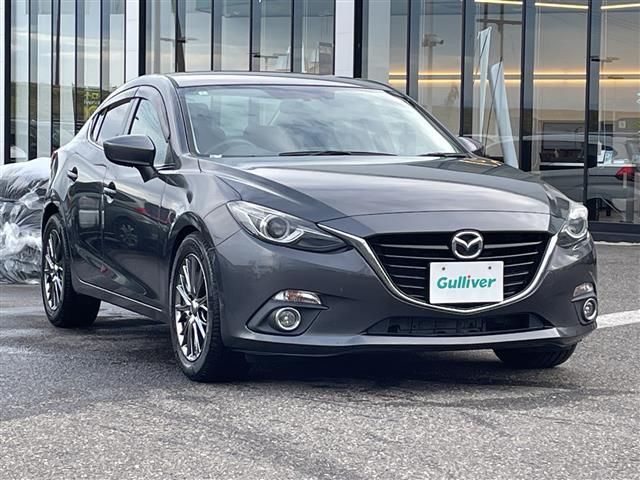 2014 Mazda Axela 15S - photo 1 2014 Mazda Axela 15S Sedan for sale, Japanese used car export - photo 1 of 24 | GULJI TRADERS