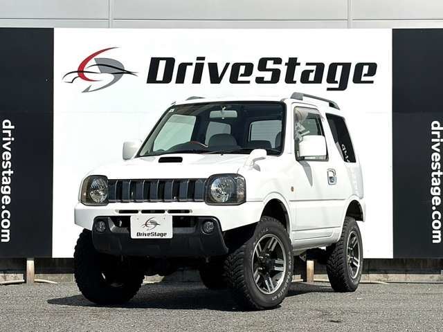 2007 Mazda AZ-OFFROAD Sedan for sale, Japanese used car export - photo 1 of 42 | GULJI TRADERS