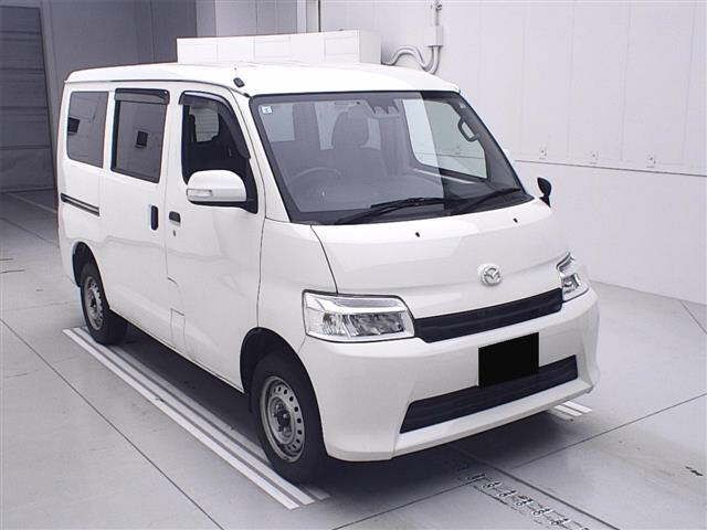 2022 Mazda Bongo VAN 4WD DX Van for sale, Japanese used car export | GULJI TRADERS