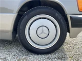 1989 Mercedes-Benz 190 Class 190E Gray Sedan for sale, Japanese used car export - photo 31 of 72 | GULJI TRADERS