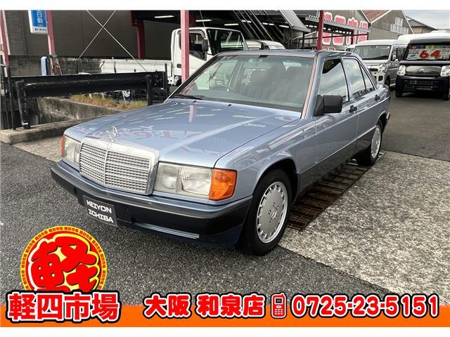 1991 Mercedes-Benz 190 Class 190E - photo 1 1991 Mercedes-Benz 190 Class 190E Blue Sedan for sale, Japanese used car export - photo 1 of 27 | GULJI TRADERS