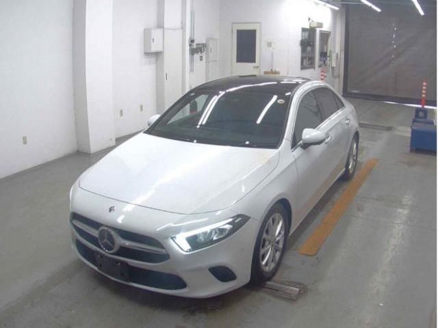 2021 Mercedes-Benz A-Class A250 - photo 1 2021 Mercedes-Benz A-Class A250 Sedan for sale, Japanese used car export - photo 1 of 6 | GULJI TRADERS