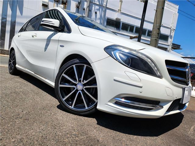 2012 Mercedes-Benz B-Class B180 Sport Sedan for sale, Japanese used car export - photo 1 of 80 | GULJI TRADERS