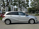 2017 Mercedes-Benz B-Class 1600 B180 7CAT 2WD Sedan for sale, Japanese used car export - photo 7 of 24 | GULJI TRADERS