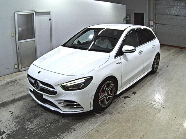 2019 Mercedes-Benz B-Class B180 - photo 1 2019 Mercedes-Benz B-Class B180 Sedan for sale, Japanese used car export - photo 1 of 5 | GULJI TRADERS